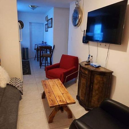 Leo Guest House Hollywood Esterno foto